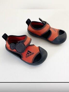 ▪️Adidas AltaVenture Infant Mickey Sandals ~ 6